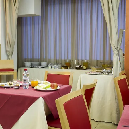 Hotel Town 3*