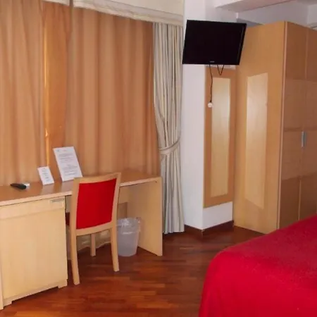 Hotel Town 3*